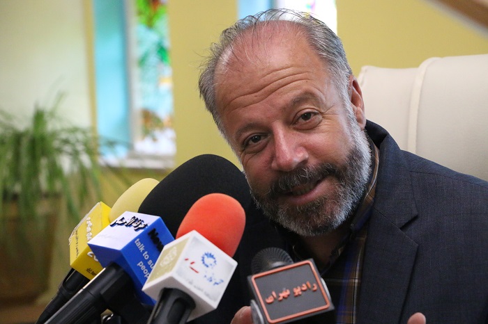 امروزه رسانه قدرت برتر را خط و مشی می دهد