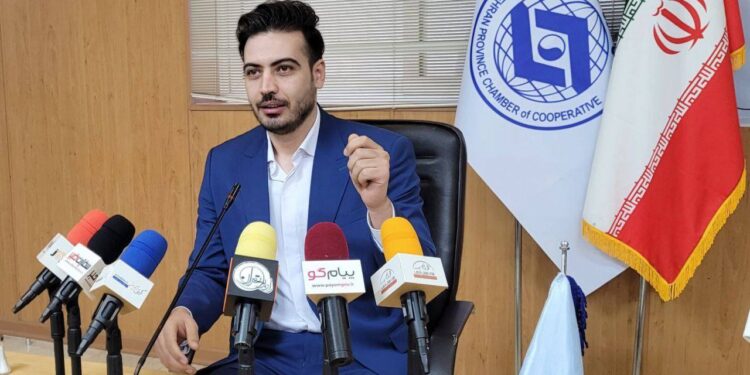 فریبرز آقالو حقوقدان جوان و نخبه علمی کشور