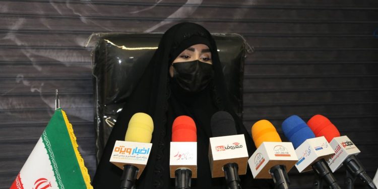 هدف جشنواره شکوه حجاب ارائه لباس های عفیفانه اصیل ایرانی است