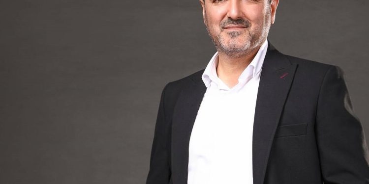 آیا دکتر علی شاه حسینی بر منصب سخنگوی دولت می نشنید؟