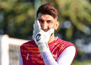 کری خوانی بیرانوند برای پرسپولیس ها قبل از بازی بزرگ