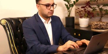 بررسی مشکلات عضله و ارتباط آن با استرس