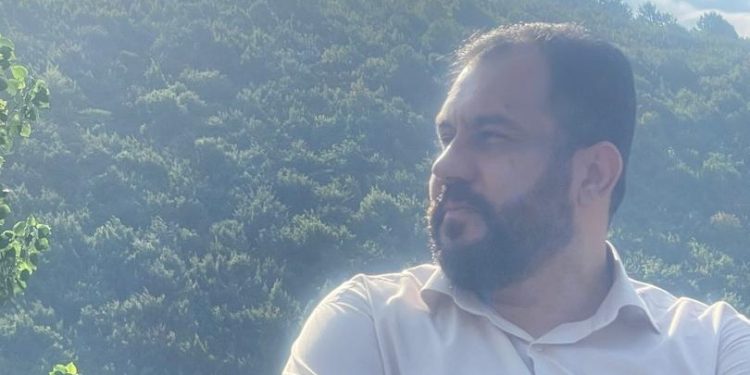 دل نوشته ای درباره دوستان نامرد و دوستی های بی اساس که در آن در رفاقت خیانت می شود