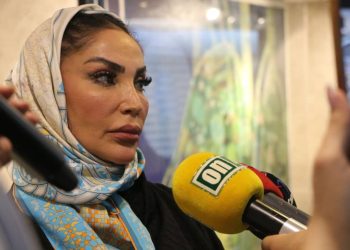 یلدا اسفندیاری در مسیر دانشگاه هاروارد