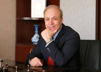 پروفسور عمرائی پیشگام و پدر کوچینگ