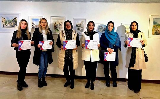 «آذرنقش» و یک پیام روشن: آبرنگ همچنان زنده و پویاست