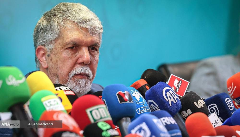 «حضور مدیریتی؛ غیبت فرهنگی وزیر ارشاد»
