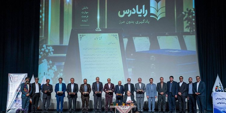 نقش هوش مصنوعی در آینده تعلیم و تربیت بررسی شد