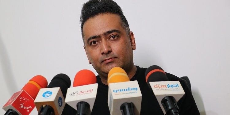 کاتب بزرگ‌ترین قرآن جهان اسلام از ضرورت حمایت از هنر ایرانی ـ اسلامی گفت